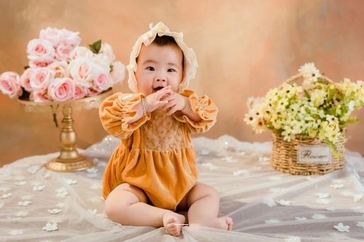 平湖宝宝多大可以戴银手镯